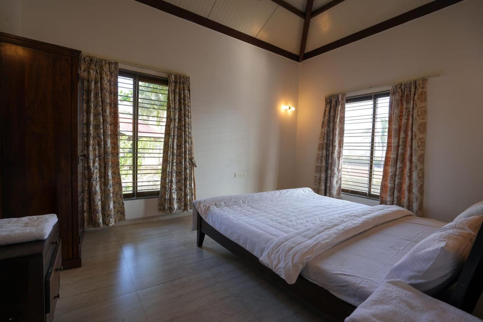 E&G Green Courts Resort At Koroli Hill Station Nashik Bagian luar foto