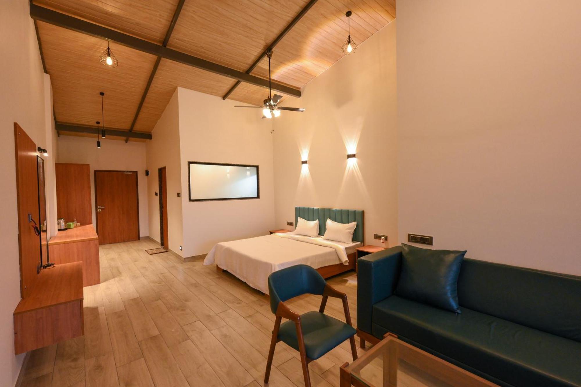 E&G Green Courts Resort At Koroli Hill Station Nashik Bagian luar foto