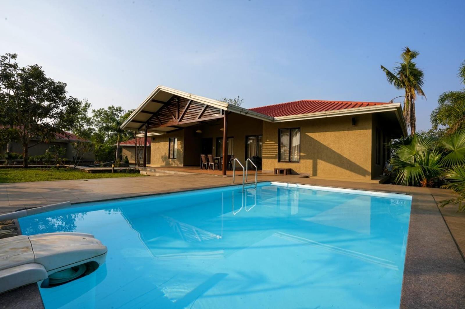 E&G Green Courts Resort At Koroli Hill Station Nashik Bagian luar foto