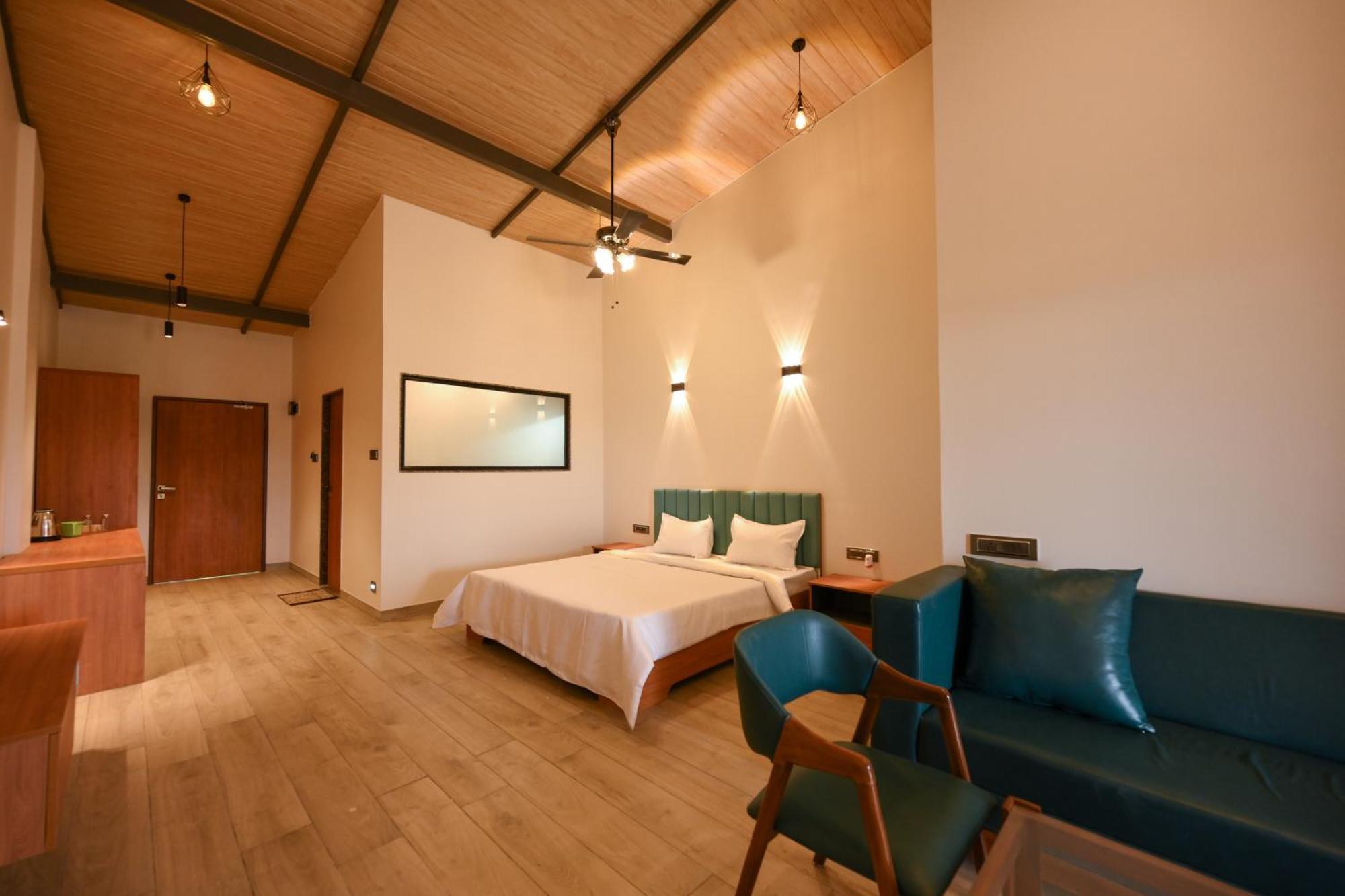 E&G Green Courts Resort At Koroli Hill Station Nashik Bagian luar foto
